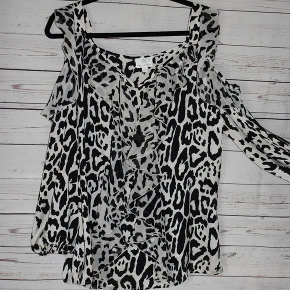 Top - Picture 2 of 4